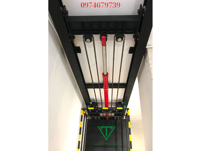 Thang Tải Hàng 500Kg 2