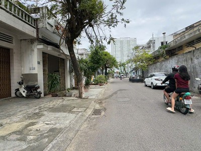 Siêu phẩm nhà mặt tiền hàn thuyên   trung tâm quy nhơn thích hợp kinh doanh 1