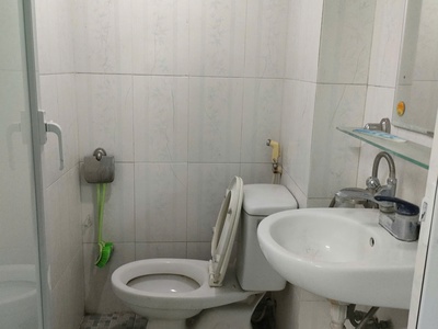 Bán gấp giá rẻ căn hộ tập thể, giải phóng 11m/50m, tầng1, mặt tiền 3.4m, 2.07 tỷ hoàng mai. 1