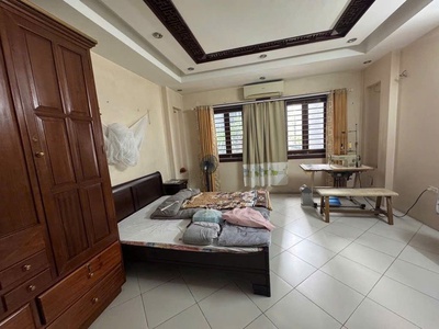 Bán nhà lạc long quân 60m, 5 tầng, oto đỗ cửa 2 thoáng trước sau, 5 ngủ ở luôn 2