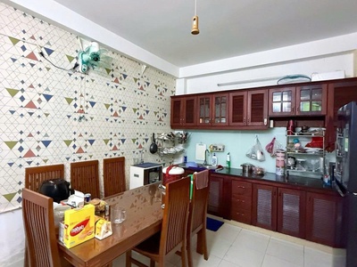 Hẻm nhựa xe hơi thông - khu vip bàu cát - đồng đen - 4 tầng btct - 78m2  4.5m x 17.5m 1