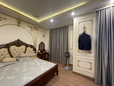 Cho thuê nguyên căn 4PN cao cấp tại Vinhomes Marina 2