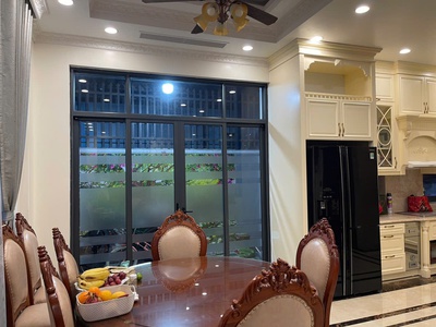 Cho thuê nguyên căn 4PN cao cấp tại Vinhomes Marina 5