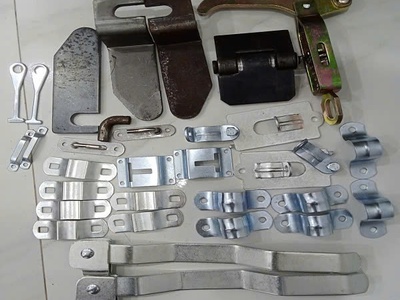 Vì sao nên chọn bộ khoá thùng xe tải 1