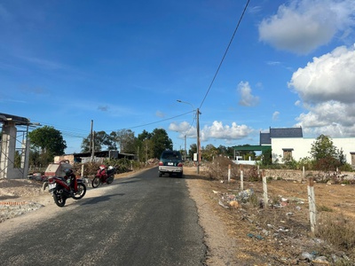 Bán 20m x 49m đất thổ cư nguyễn thông, tân bình, lagi giá ngộp 180tr/m ngang 1