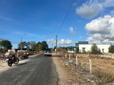 Bán 20m x 49m đất thổ cư nguyễn thông, tân bình, lagi giá ngộp 180tr/m ngang 3