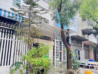 Nhà 3.6x14.7m đường nhánh đông hồ p4q8 1