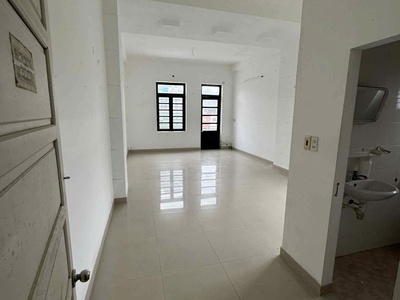 Cho thuê nhà 3 tầng đường Bà Triệu - Thành phố Huế 2