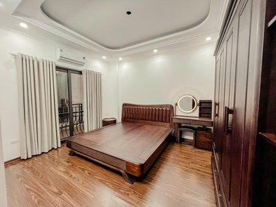 Cho thuê nhà đội cấn 30m 4 tầng 3 ngủ 7.5tr 1