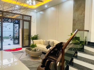 Bán nhà 3 tầng, full nội thất   QUỲNH HOÀNG, AN DƯƠNG, HẢI PHÒNG. 1