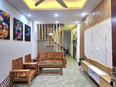 Cần bán 34m2 nhà 4 tầng xây kiên cố, còn rất mới chỉ xách vali về ở, cách mặt đê Ngọc Thụy 40m 0