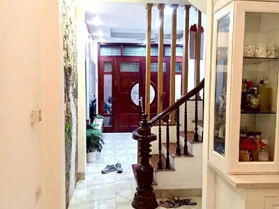 Cần bán 34m2 nhà 4 tầng xây kiên cố, còn rất mới chỉ xách vali về ở, cách mặt đê Ngọc Thụy 40m 1