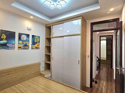 Cần bán 34m2 nhà 4 tầng xây kiên cố, còn rất mới chỉ xách vali về ở, cách mặt đê Ngọc Thụy 40m 2