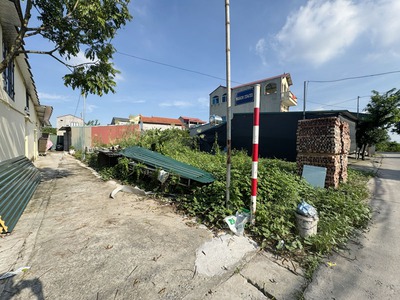 Đất Đẹp Nở Hậu Yên Mỹ, Thuận An: 77m2 MT 7,8m , Chỉ 1 Nhà Ra Đường Liên Xã. Sổ đỏ sẵn, Giá Tốt 0