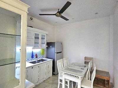 Cần bán 34m2 nhà 4 tầng xây kiên cố, còn rất mới chỉ xách vali về ở, cách mặt đê Ngọc Thụy 40m 8