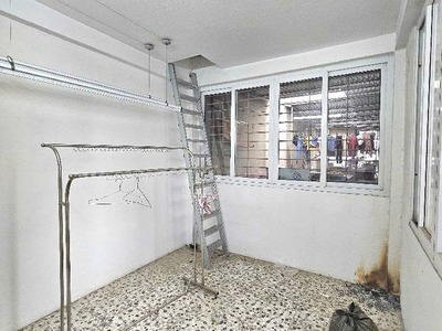 Cần bán 34m2 nhà 4 tầng xây kiên cố, còn rất mới chỉ xách vali về ở, cách mặt đê Ngọc Thụy 40m 9