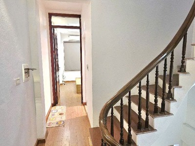 Cần bán 34m2 nhà 4 tầng xây kiên cố, còn rất mới chỉ xách vali về ở, cách mặt đê Ngọc Thụy 40m 10