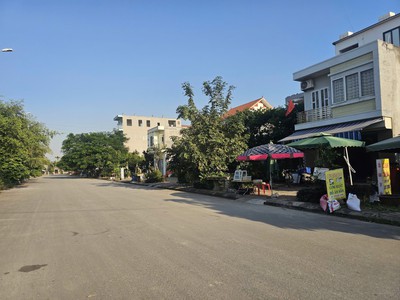 Bán lô đất mặt đường 40m view công viên TDC Tràng Cát, Hải An 75m2 giá chỉ 55tr/m2 1