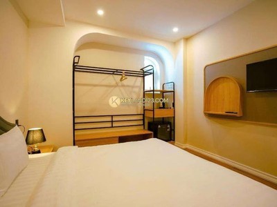 Bán căn khách sạn doanh thu 3 tỷ/năm hai mặt tiền Phan Đình Phùng. 0