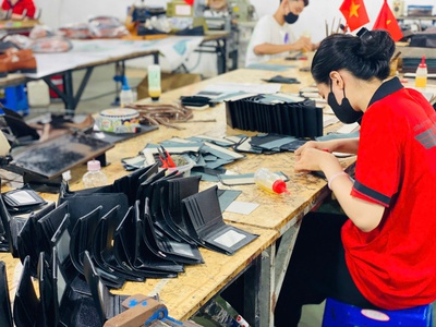 Tìm Đối Tác Phân Phối Phụ Kiện Da Thật 0