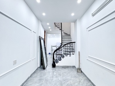  hoàng mai   43m    4 tầng   sân rộng   gần hồ đền lừ 1