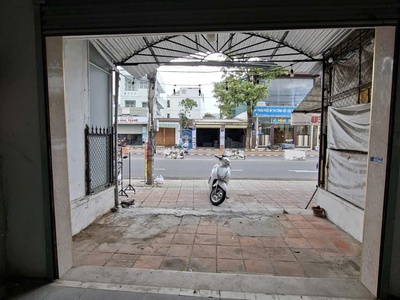 Bán nhà mặt tiền đường lê hồng phong, nha trang - giá 8,5 tỷ dt 81m2 ngang 4,3 nở hậu 3