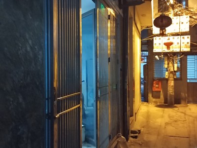 Chính chủ cần tiền bán gấp nhà phố phú đô diện tích 50/65 m2 x 6 tầng mt rộng nhỉnh 13 tỷ ô tô gần 0