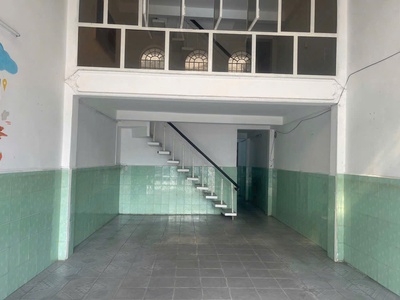 Bán nhà mặt tiền đường lê hồng phong, nha trang - giá 8,5 tỷ dt 81m2 ngang 4,3 nở hậu 4