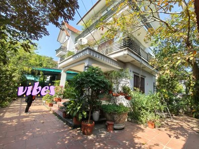 Cần bán gấp nhà 405m2, mt15m, 4t, 6n, lô góc, 3 thoáng, 33 tỷ, nguyên khê, đông anh. 0