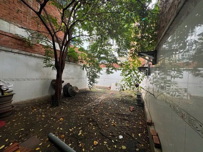 Nhà ngộp hxh ngang 4.5m 183m2 4 lầu nguyễn văn khối tặng nt xịn gần trường c3 12.8 tỷ. 4