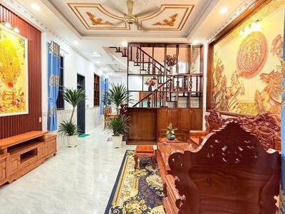 Nhà 1 trệt 2 lầu, phong cách biệt thự, ngang 6m, 2 mặt tiền, 1 xẹt bùi hữu nghĩa. 3