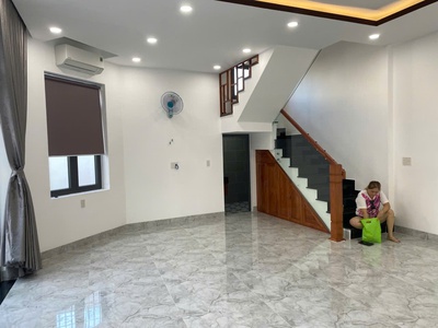 Nhà 3 tầng 2 mặt tiền mai an tiêm   800m ra biển   6.7 tỷ 4