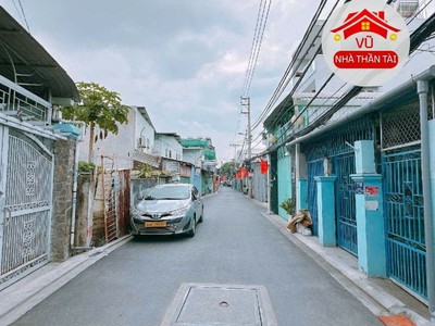 Bán nhà đẹp măt tiền q.4, gần tân vĩnh, 5,2m x 10m, 4 tầng, giá nhỉnh 8 tỷ. 0