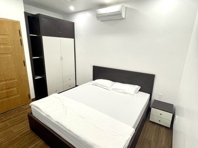 Cho thuê nguyên căn Văn Cao 10 ngủ khép kín, DT: 70m2. 3