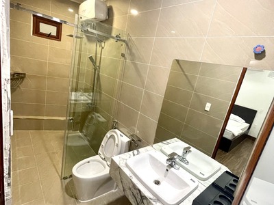 Cho thuê nguyên căn Văn Cao 10 ngủ khép kín, DT: 70m2. 4