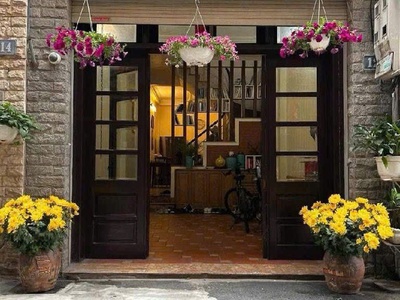 Bán nhà lạc long quân 40m, 4 tầng, oto đỗ cửa khu phân lô quân đội, dân xây chắc chắn 0