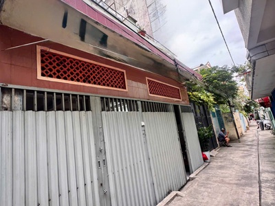 Chính chủ 1 đời - bán nhà 2 tầng đ.cách mạng tháng 8, quận 3 - ngang đẹp 6m 13m vuông chuẩn đẹp như 4