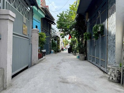 Nhà bán gấp giảm 400 triệu. sát vách quận 7  - nhà mới ở ngay  4x15m  vuông vức, tặng full nội thất 0