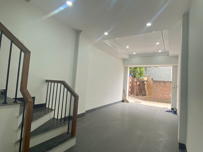 Bán nhà mới nguyễn văn linh long biên 4