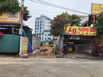 Chính chủ cần bán đất mặt phố  kinh doanh sầm uất   tại hoà lạc 4