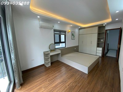 Bán nhà cự khối 43m xd 34m 5 tầng giá 6.75 tỷ 3