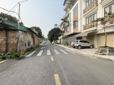 HÀNG HIẾM  75,5m2 TĐC Tư Đình - Vị trí Vàng, cạnh Công Viên, Hồ Điều Hòa   đón Cầu Trần Hưng Đạo 0