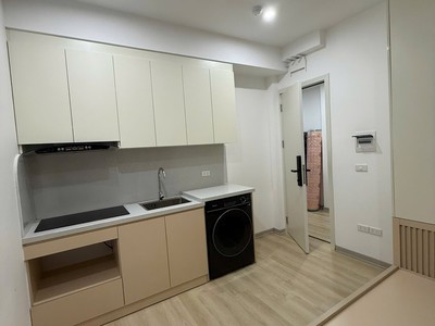 Apartment Chùa Láng  140M2 37.8 Tỷ Cách Ô TÔ 5M Vị Trí Đẹp Dòng Tiền 170Tr/th 1