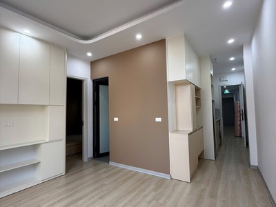 Apartment Chùa Láng  140M2 37.8 Tỷ Cách Ô TÔ 5M Vị Trí Đẹp Dòng Tiền 170Tr/th 2