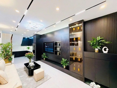 Bán nhà ngõ quỳnh 5 tầng long lanh ô tô cách 50M hai bà trưng 0