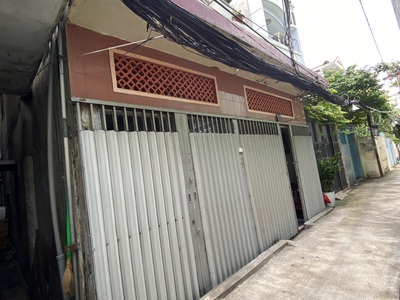 Nhà Bán Hẻm 7A Đường Thành Thái Quận 10. DT:108m.Giá 17 tỷ 0