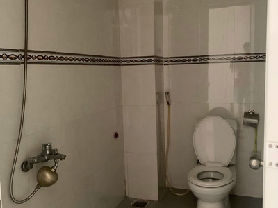 Cho thuê nhà nguyên căn mặt tiền - vị trí đắc địa, làm văn phòng công ty 10