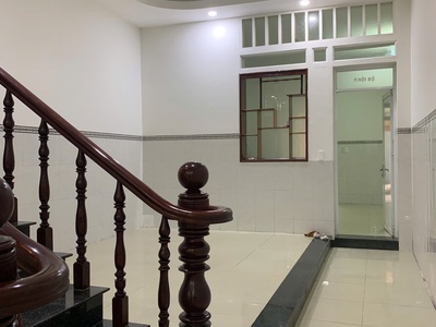 Cho thuê nhà nguyên căn mặt tiền - vị trí đắc địa, làm văn phòng công ty 17