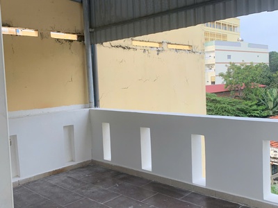 Cho thuê nhà nguyên căn mặt tiền - vị trí đắc địa, làm văn phòng công ty 18