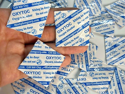 Giữ bánh mứt, đồ ăn vặt Tết không mốc, cứ dùng gói hút oxy OXYTOC  ✨ 2